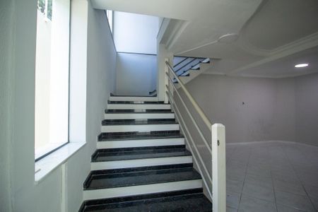 Casa para alugar com 221m², 4 quartos e 2 vagas Casa para alugar com 221m², 4 quartos e 2 vagasSala de Jantar