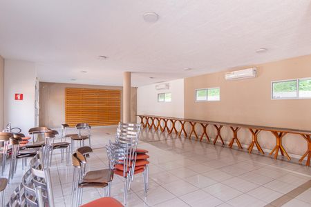 Apartamento para alugar com 50m², 2 quartos e 1 vagaÁrea comum - Salão de festas