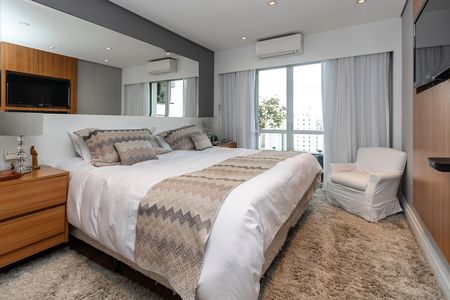 Apartamento à venda com 192m², 2 quartos e 3 vagas Apartamento à venda com 192m², 2 quartos e 3 vagasSuíte