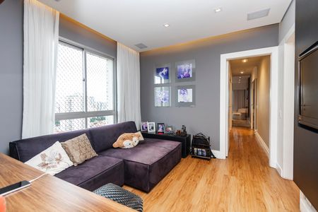 Apartamento à venda com 192m², 2 quartos e 3 vagas Apartamento à venda com 192m², 2 quartos e 3 vagasSala de TV