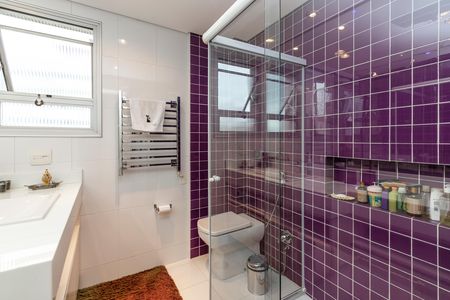 Apartamento à venda com 192m², 2 quartos e 3 vagas Apartamento à venda com 192m², 2 quartos e 3 vagasBanheiro