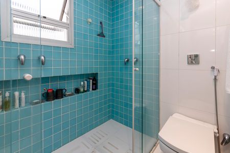 Apartamento à venda com 192m², 2 quartos e 3 vagas Apartamento à venda com 192m², 2 quartos e 3 vagasBanheiro da Suíte