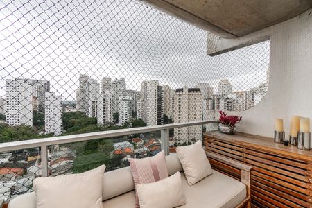 Apartamento à venda com 192m², 2 quartos e 3 vagas Apartamento à venda com 192m², 2 quartos e 3 vagasVaranda da Sala