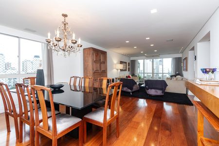 Sala de apartamento à venda com 2 quartos, 192m² em Campo Belo, São Paulo