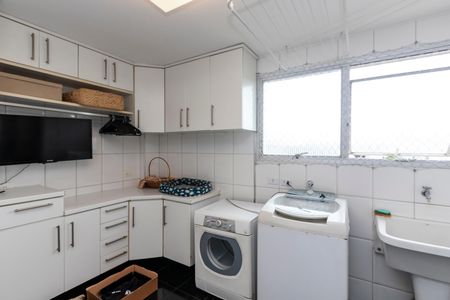 Apartamento à venda com 192m², 2 quartos e 3 vagas Apartamento à venda com 192m², 2 quartos e 3 vagasÁrea de Serviço