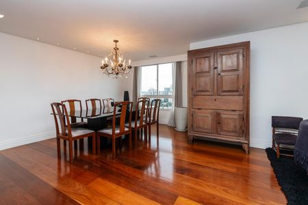 Apartamento à venda com 192m², 2 quartos e 3 vagas Apartamento à venda com 192m², 2 quartos e 3 vagasSala