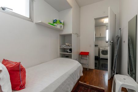 Apartamento à venda com 192m², 2 quartos e 3 vagas Apartamento à venda com 192m², 2 quartos e 3 vagasQuarto de Serviço