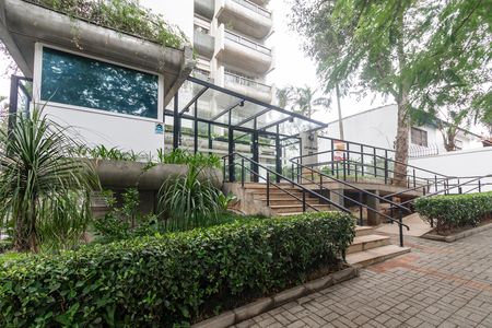 Apartamento à venda com 192m², 2 quartos e 3 vagas Apartamento à venda com 192m², 2 quartos e 3 vagasFachada