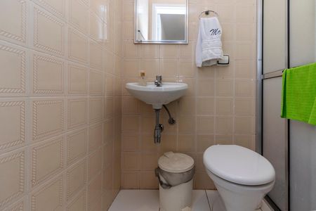 Apartamento à venda com 192m², 2 quartos e 3 vagas Apartamento à venda com 192m², 2 quartos e 3 vagasBanheiro de Serviço