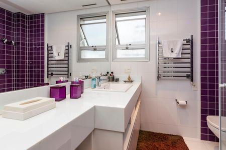 Apartamento à venda com 192m², 2 quartos e 3 vagas Apartamento à venda com 192m², 2 quartos e 3 vagasBanheiro