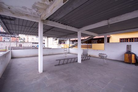 Casa para alugar com 171m², 2 quartos e sem vaga Casa para alugar com 171m², 2 quartos e sem vagaTerraço