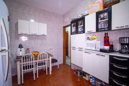 Casa para alugar com 171m², 2 quartos e sem vaga Casa para alugar com 171m², 2 quartos e sem vagaCozinha