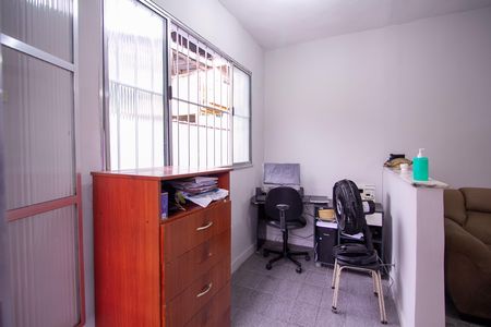 Casa para alugar com 171m², 2 quartos e sem vaga Casa para alugar com 171m², 2 quartos e sem vagaSala