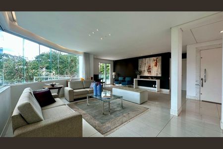 Sala  de casa à venda com 5 quartos, 438m² em São Bento, Belo Horizonte