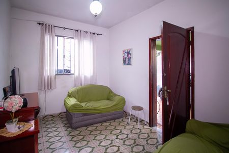 Sala de casa para alugar com 3 quartos, 84m² em Trindade, São Gonçalo