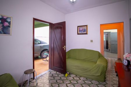 Sala de casa para alugar com 3 quartos, 84m² em Trindade, São Gonçalo