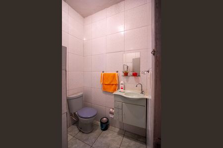 Casa para alugar com 84m², 3 quartos e 4 vagas Casa para alugar com 84m², 3 quartos e 4 vagasBanheiro Social