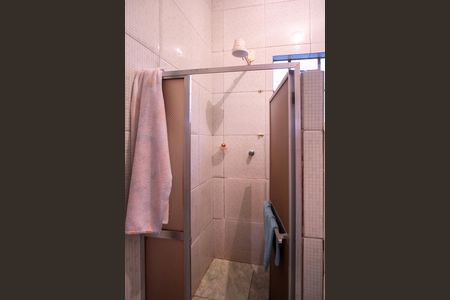 Casa para alugar com 84m², 3 quartos e 4 vagas Casa para alugar com 84m², 3 quartos e 4 vagasBanheiro Social
