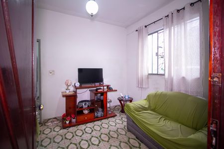 Casa para alugar com 84m², 3 quartos e 4 vagas Casa para alugar com 84m², 3 quartos e 4 vagasSala