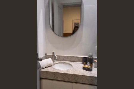 Apartamento à venda com 132m², 3 quartos e sem vaga Apartamento à venda com 132m², 3 quartos e sem vagaBanheiro da suíte