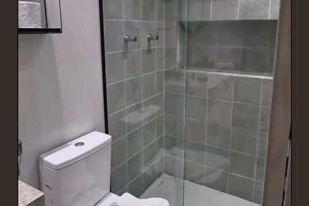 Apartamento à venda com 132m², 3 quartos e sem vaga Apartamento à venda com 132m², 3 quartos e sem vagaBanheiro da suíte