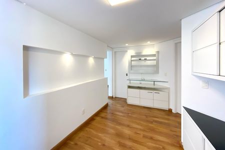 Apartamento à venda com 90m², 2 quartos e 2 vagasSala de Estar