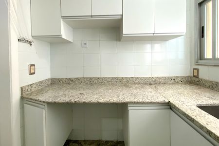 Apartamento à venda com 90m², 2 quartos e 2 vagasÁrea de Serviço