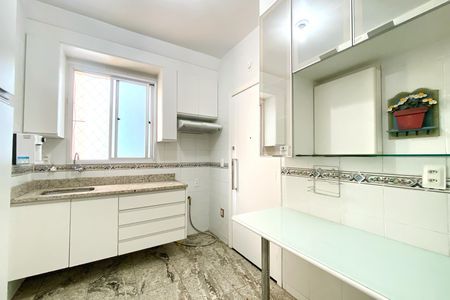 Apartamento à venda com 90m², 2 quartos e 2 vagasCozinha