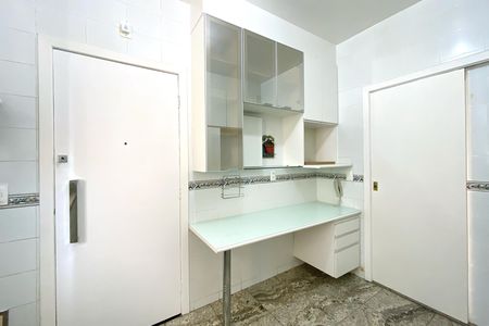 Apartamento à venda com 90m², 2 quartos e 2 vagasCozinha