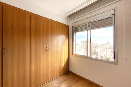 Apartamento à venda com 90m², 2 quartos e 2 vagasQuarto 2