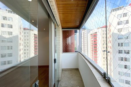 Apartamento à venda com 90m², 2 quartos e 2 vagasVaranda da Sala