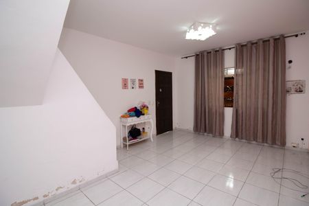 Sala de casa para alugar com 3 quartos, 280m² em Jardim Bebedouro, Guarulhos