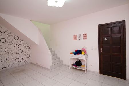 Casa para alugar com 280m², 3 quartos e 3 vagas Casa para alugar com 280m², 3 quartos e 3 vagasSala