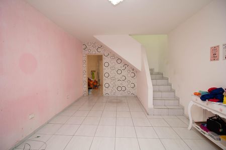 Casa para alugar com 280m², 3 quartos e 3 vagas Casa para alugar com 280m², 3 quartos e 3 vagasSala