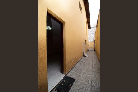 Casa para alugar com 280m², 3 quartos e 3 vagas Casa para alugar com 280m², 3 quartos e 3 vagasÁrea externa - Corredor