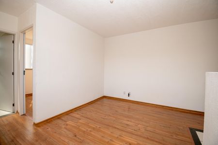 Sala de apartamento para alugar com 2 quartos, 45m² em Chácara Contagem, Contagem