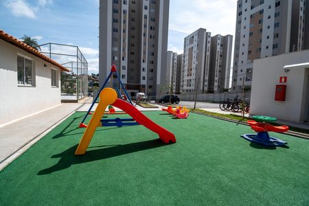 Apartamento para alugar com 45m², 2 quartos e 1 vaga Apartamento para alugar com 45m², 2 quartos e 1 vagaÁrea comum - Playground