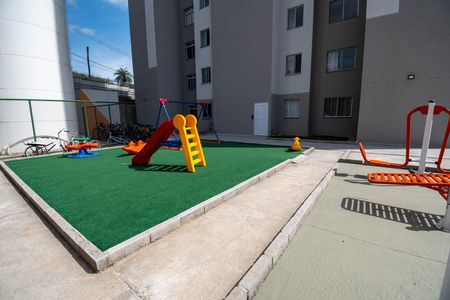 Apartamento para alugar com 45m², 2 quartos e 1 vaga Apartamento para alugar com 45m², 2 quartos e 1 vagaÁrea comum - Playground