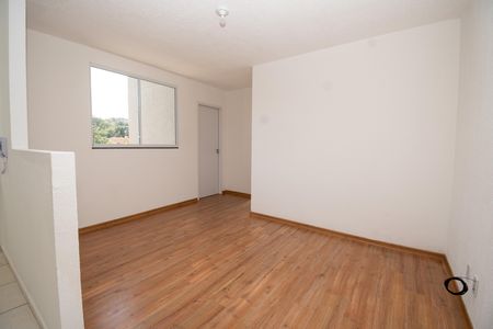 Sala de apartamento para alugar com 2 quartos, 45m² em Chácara Contagem, Contagem