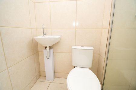 Apartamento para alugar com 45m², 2 quartos e 1 vaga Apartamento para alugar com 45m², 2 quartos e 1 vagaBanheiro