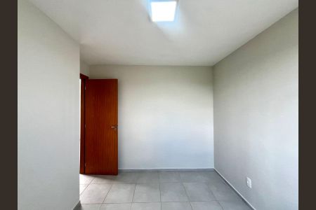 Apartamento à venda com 58m², 2 quartos e 1 vagaQuarto 2