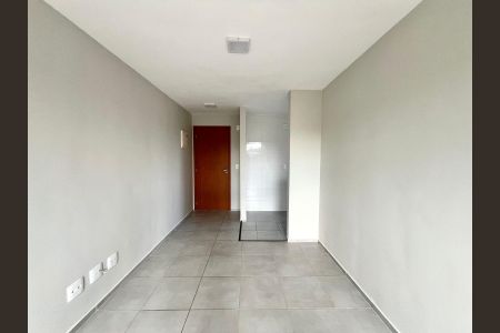 Sala de apartamento à venda com 2 quartos, 58m² em Jardim Nova Europa, Campinas