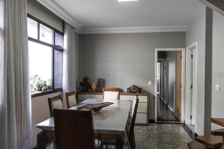 Apartamento à venda com 350m², 4 quartos e 4 vagas Apartamento à venda com 350m², 4 quartos e 4 vagasCopa