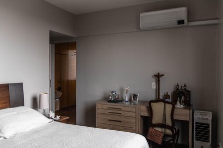 Apartamento à venda com 350m², 4 quartos e 4 vagas Apartamento à venda com 350m², 4 quartos e 4 vagasSuíte