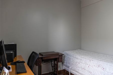Apartamento à venda com 350m², 4 quartos e 4 vagas Apartamento à venda com 350m², 4 quartos e 4 vagasQuarto 2