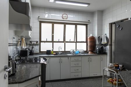Apartamento à venda com 350m², 4 quartos e 4 vagas Apartamento à venda com 350m², 4 quartos e 4 vagasCozinha