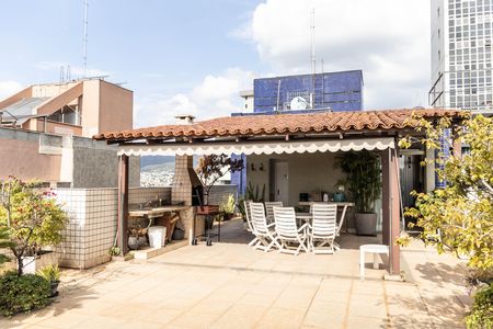 Apartamento à venda com 350m², 4 quartos e 4 vagas Apartamento à venda com 350m², 4 quartos e 4 vagasCobertura