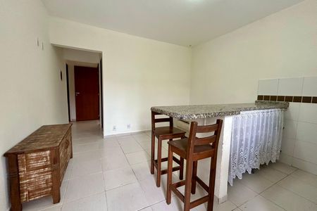 Apartamento para alugar com 65m², 2 quartos e 1 vagaSala