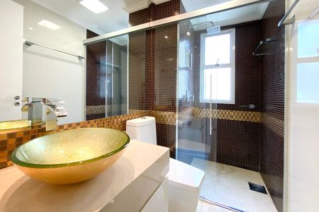 Apartamento para alugar com 114m², 2 quartos e 2 vagas Apartamento para alugar com 114m², 2 quartos e 2 vagasBanheiro