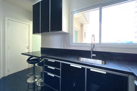 Apartamento para alugar com 114m², 2 quartos e 2 vagas Apartamento para alugar com 114m², 2 quartos e 2 vagasCozinha